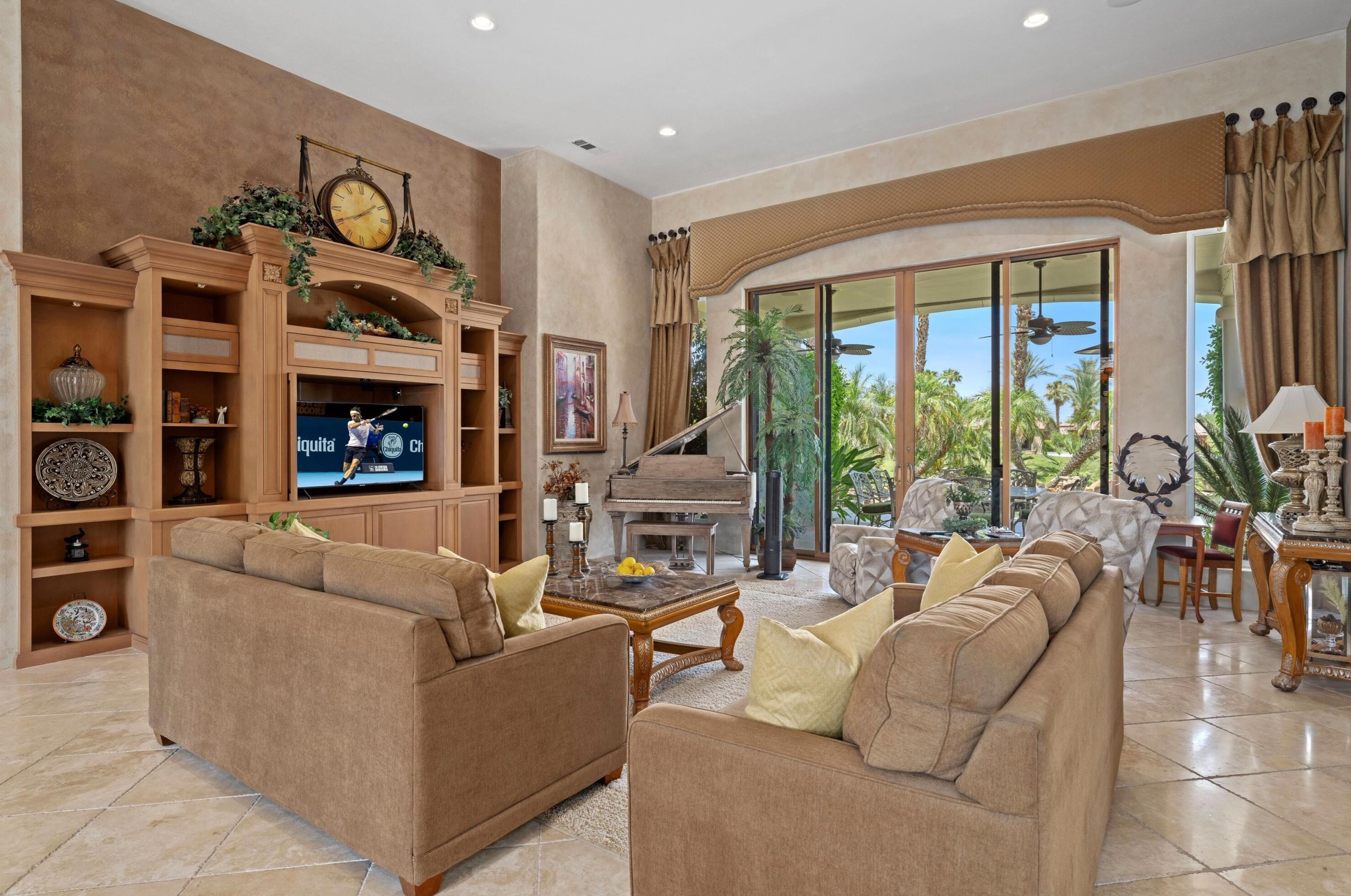 80710 Weiskopf, La Quinta CA  92253-5687 exterior