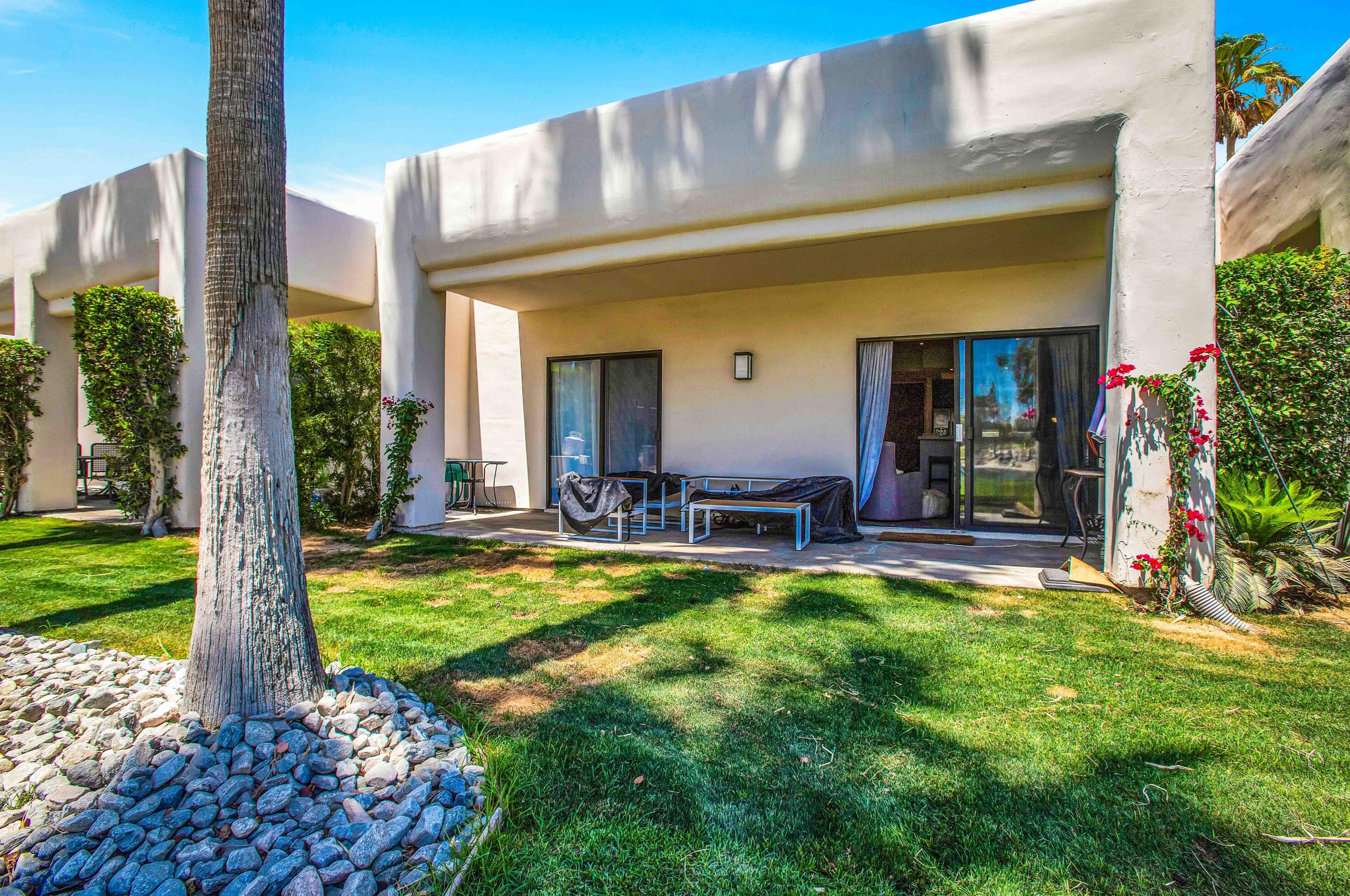 67154 Chimayo Dr, Cathedral City CA  92234-7448 exterior