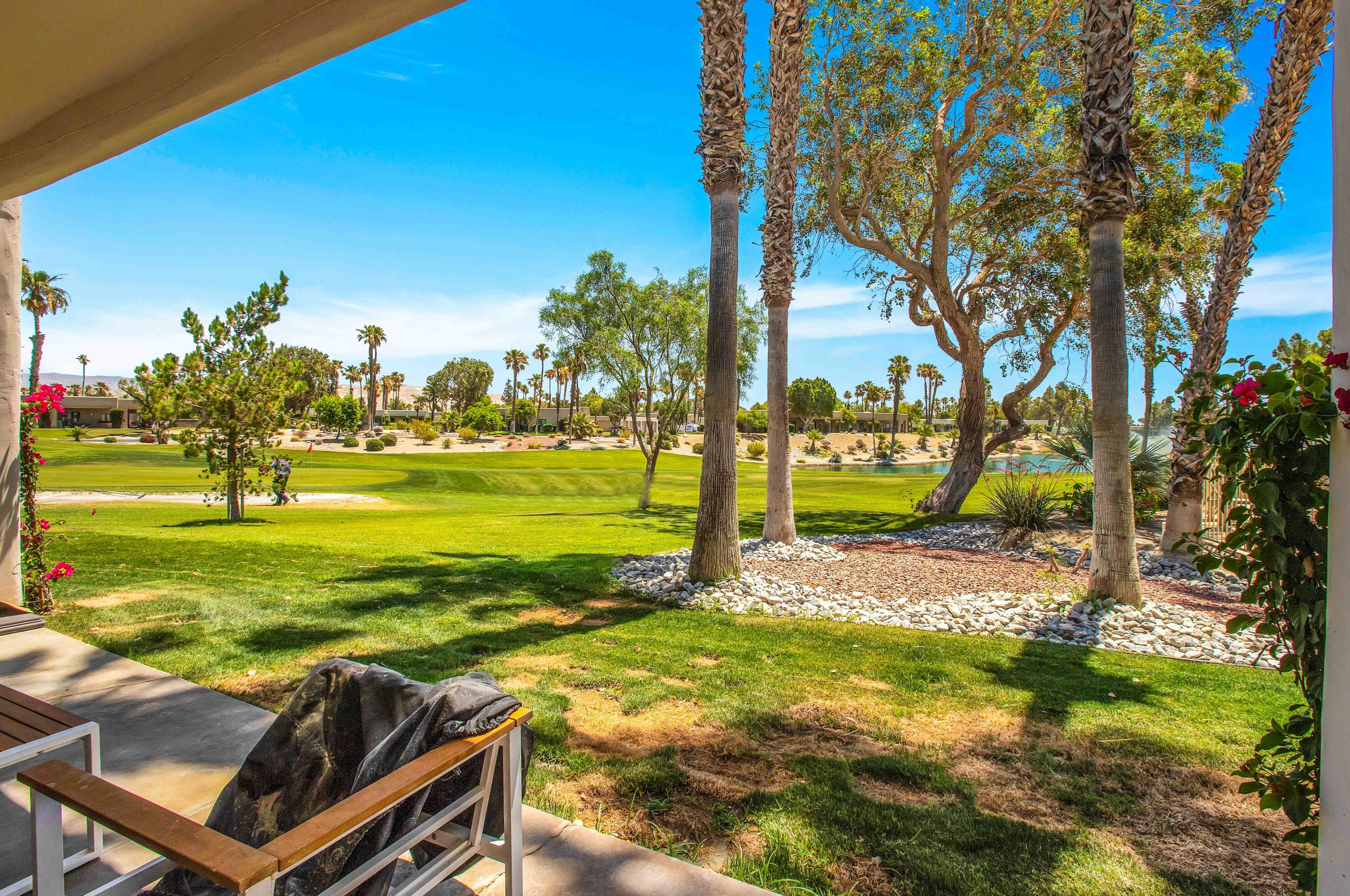 67154 Chimayo Dr, Cathedral City CA  92234-7448 exterior