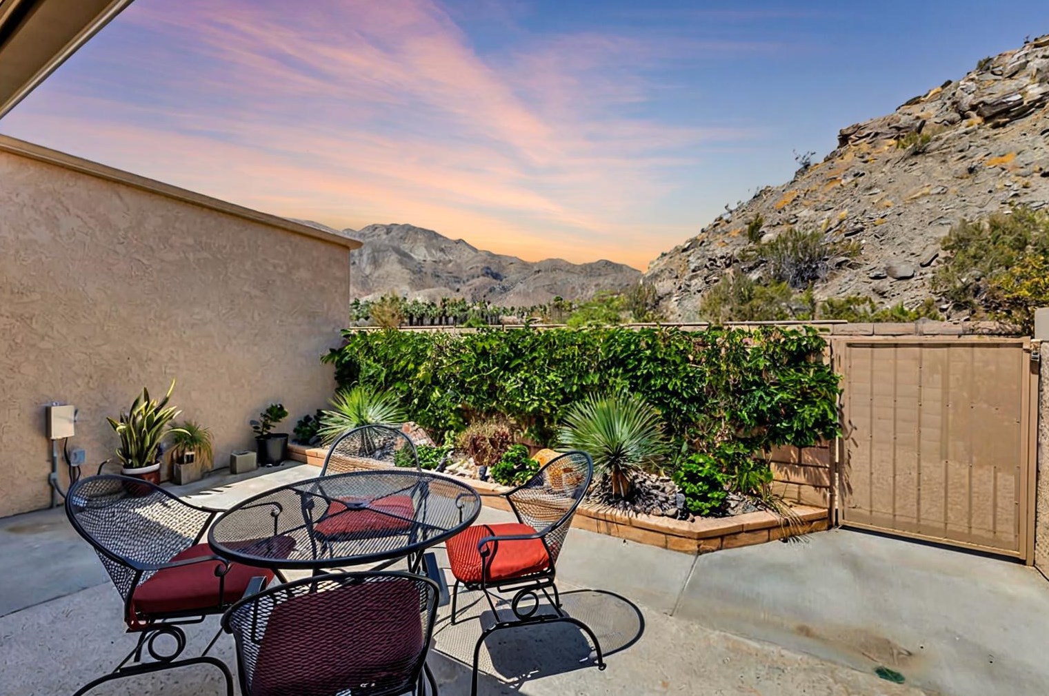 70100 Mirage Cove Dr, Rancho Mirage, CA 92270-2968