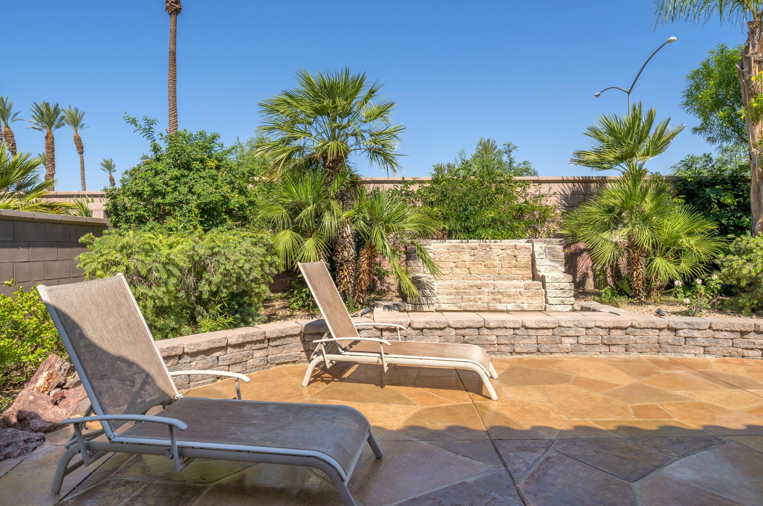35471 Tedesca Dr, Palm Desert, CA 92211-3002