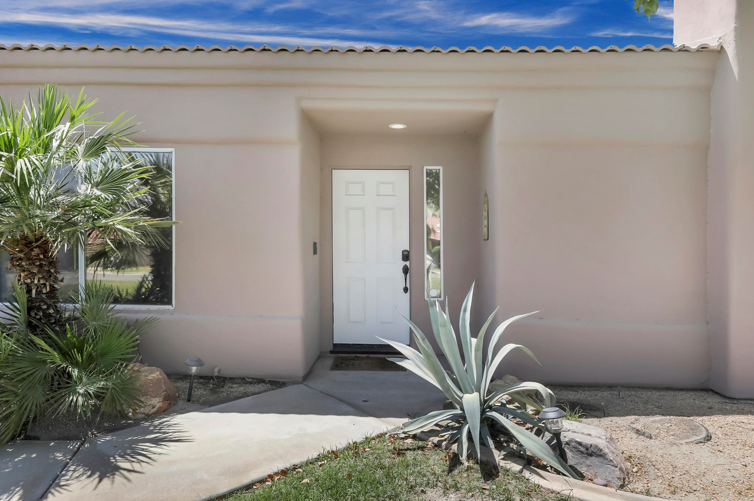 79023 Bermuda Dunes Dr, Indio, CA 92203-8009