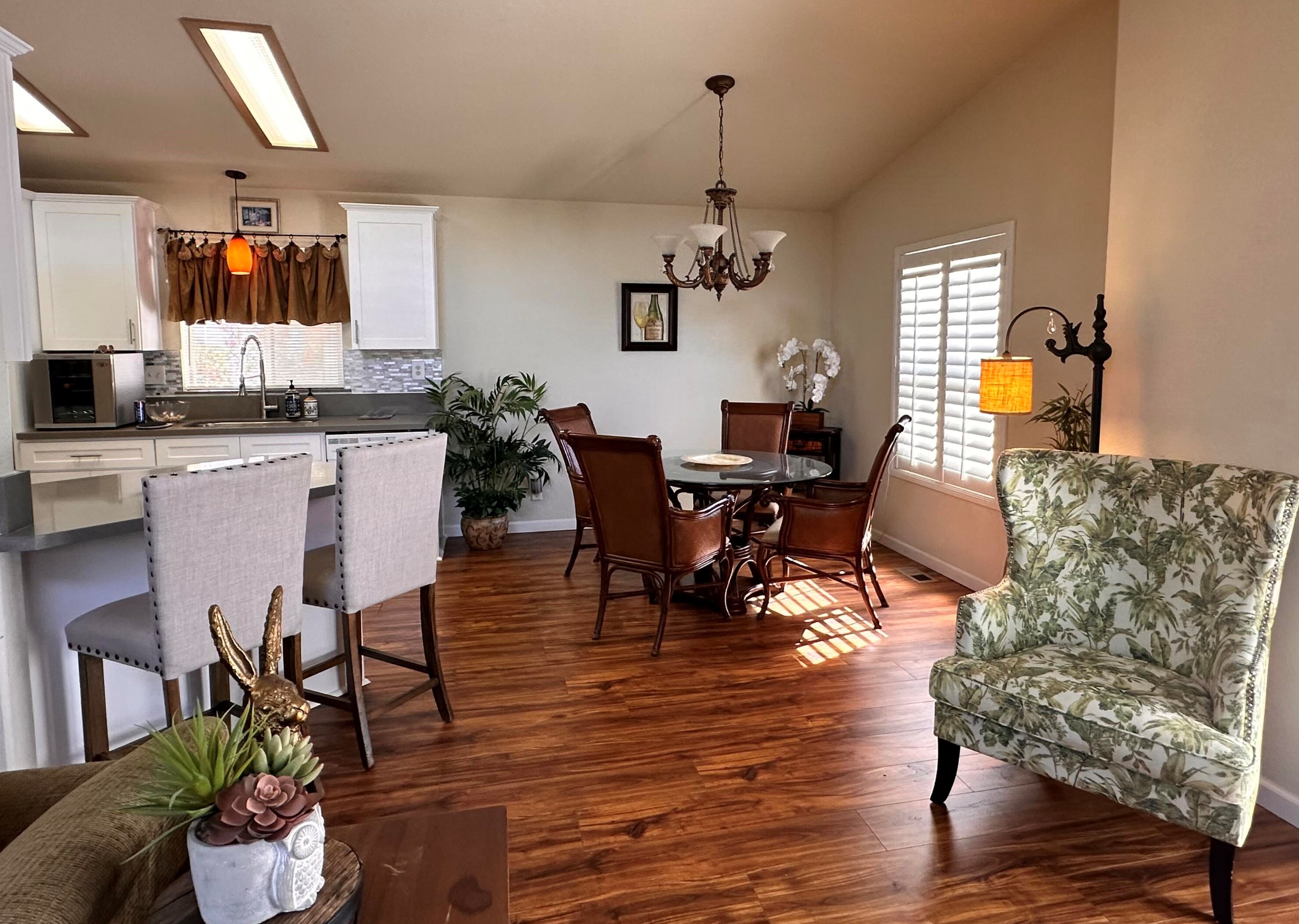 2 Bar D Dr, Palm Desert, CA 92260-6402