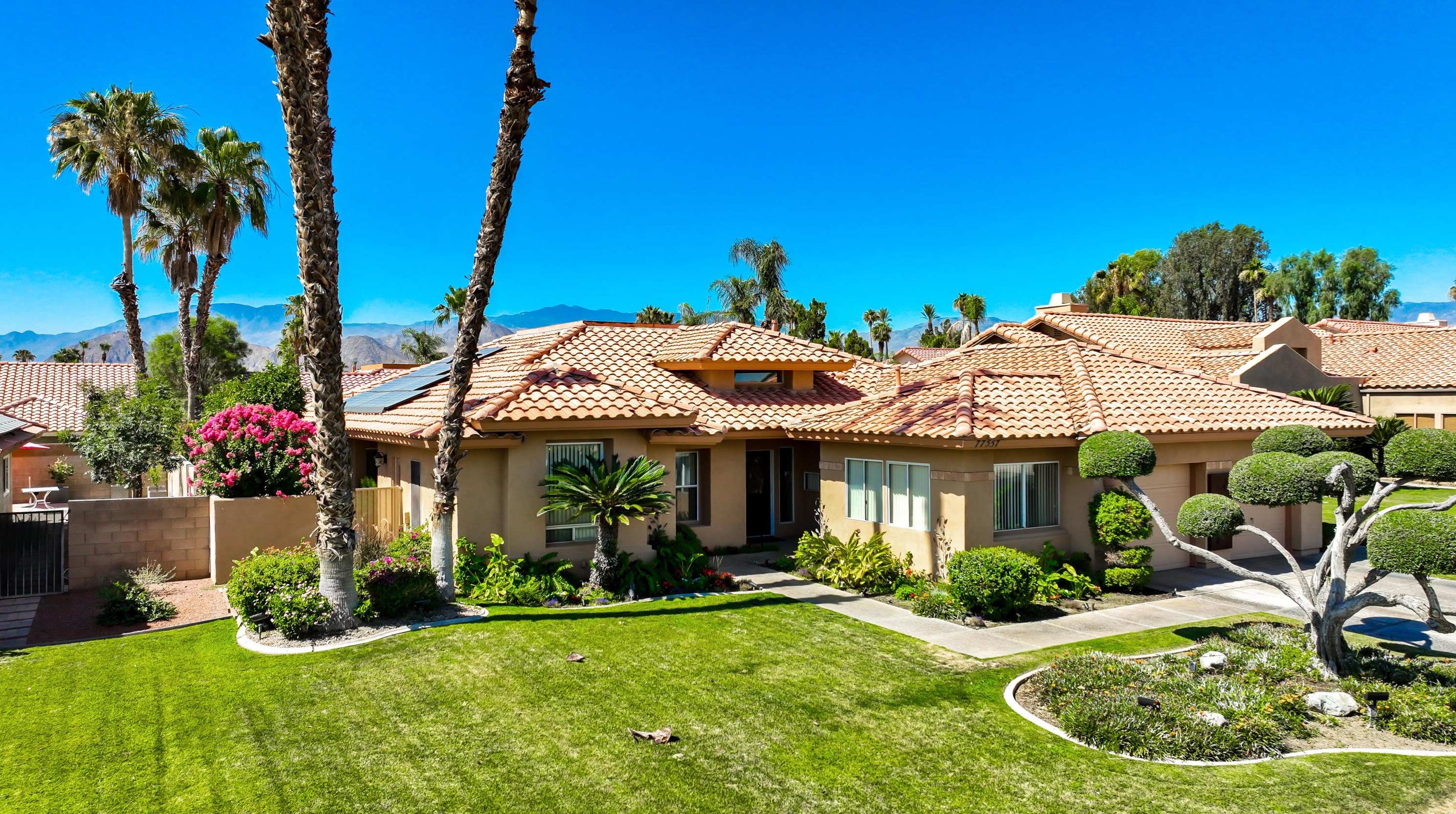 77557 Burrus Ct, Palm Desert, CA 92211-0413