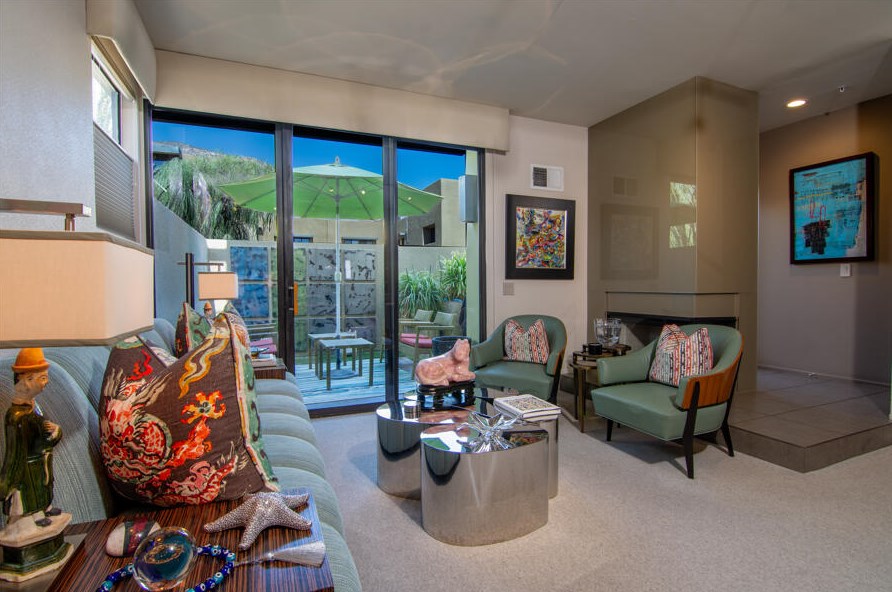 727 Arenas Rd, Palm Springs, CA 92262-6742