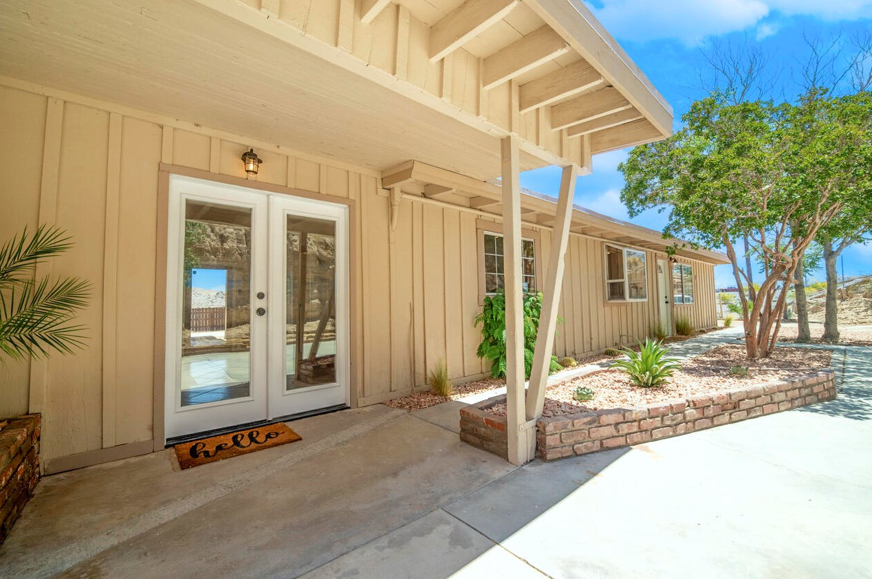 16594 Iles Ln, Victorville, CA 92394