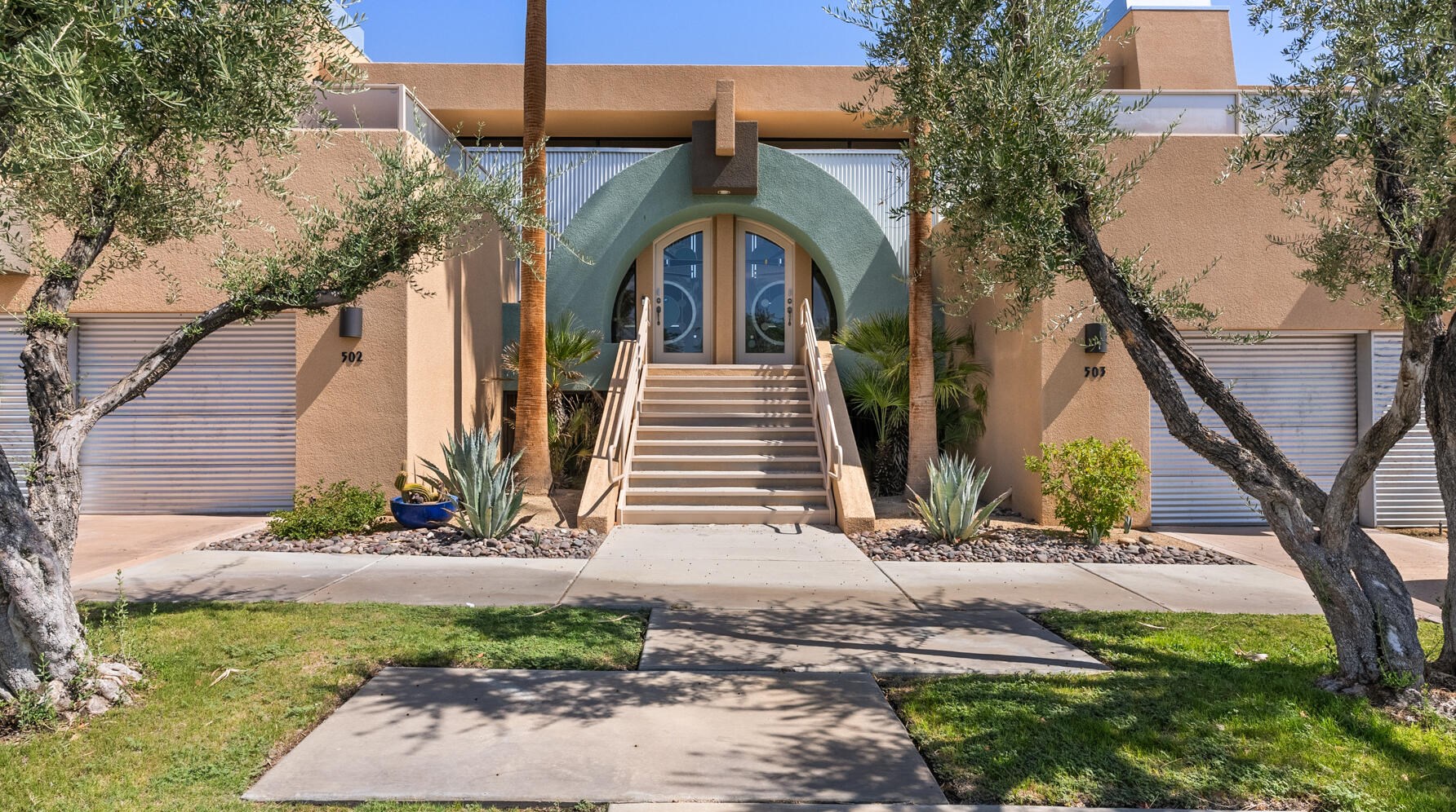 100 Stevens Rd, Palm Springs, CA 92262-4444