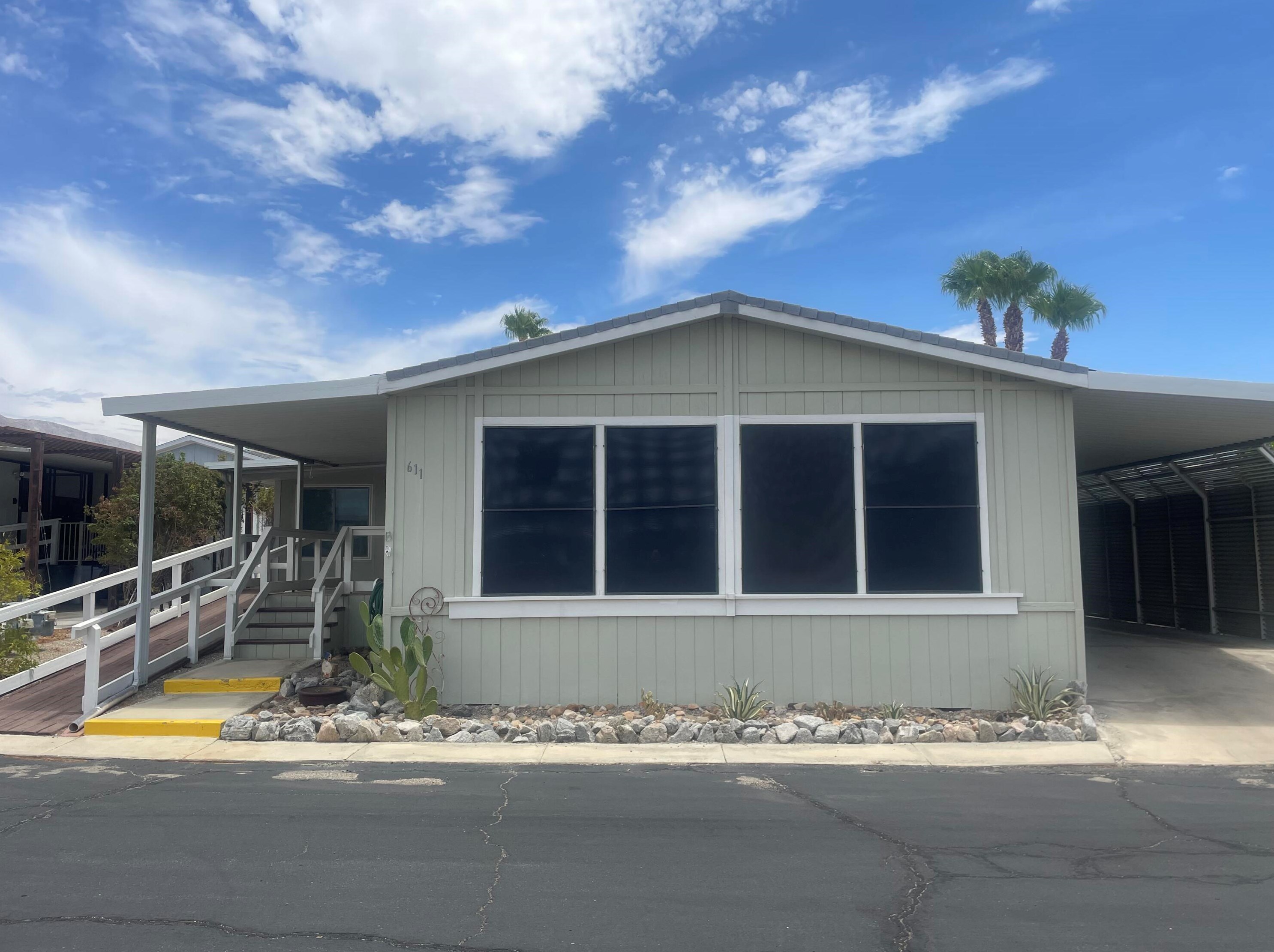 74711 Dillon Rd #611, Desert Hot Springs, CA 92241