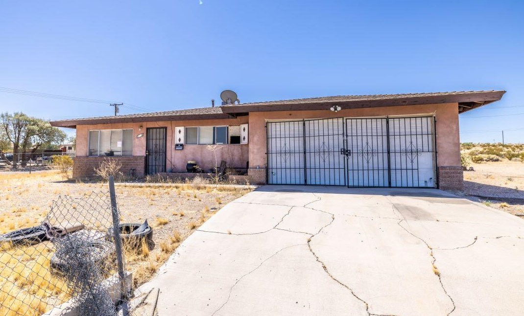 2130 Orchid St, Barstow, CA 92311