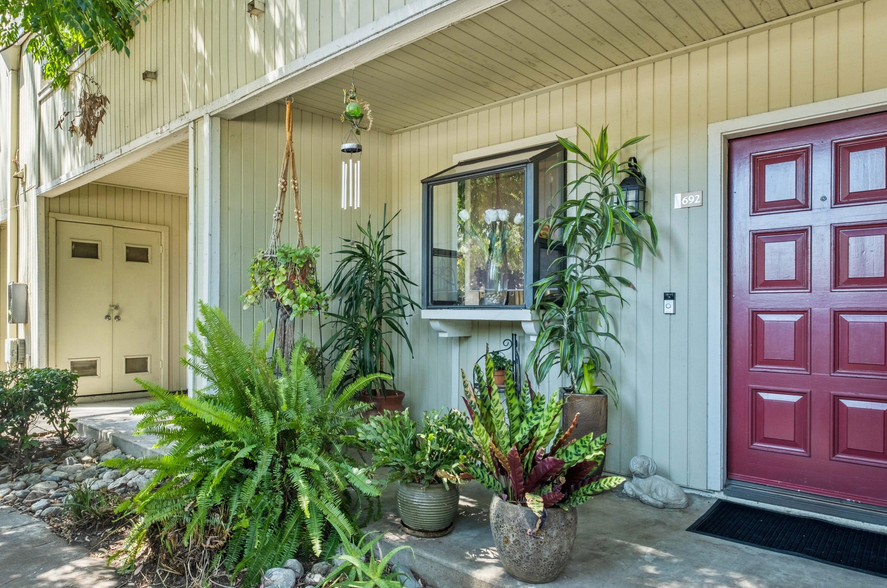 692 Sycamore Ave, Claremont, CA 91711