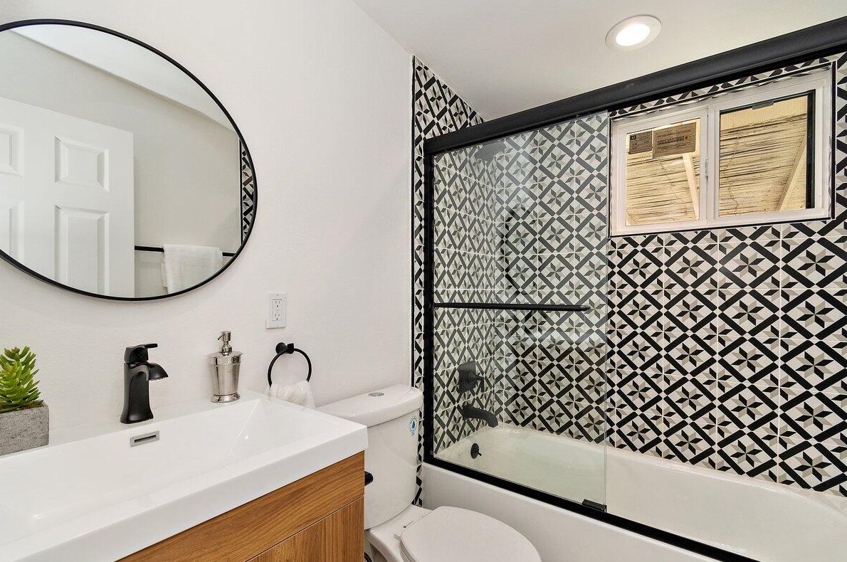 30557 San Antonio Dr, Cathedral City CA  92234-6077 exterior