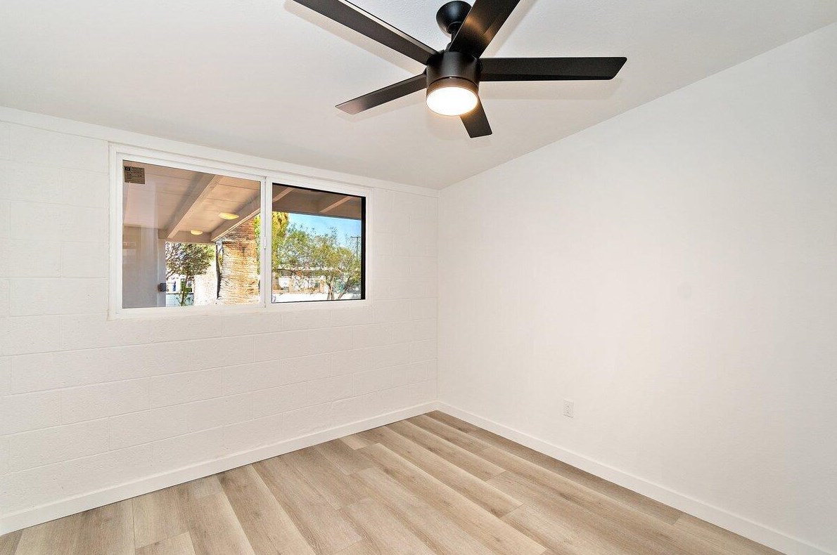 30557 San Antonio Dr, Cathedral City CA  92234-6077 exterior