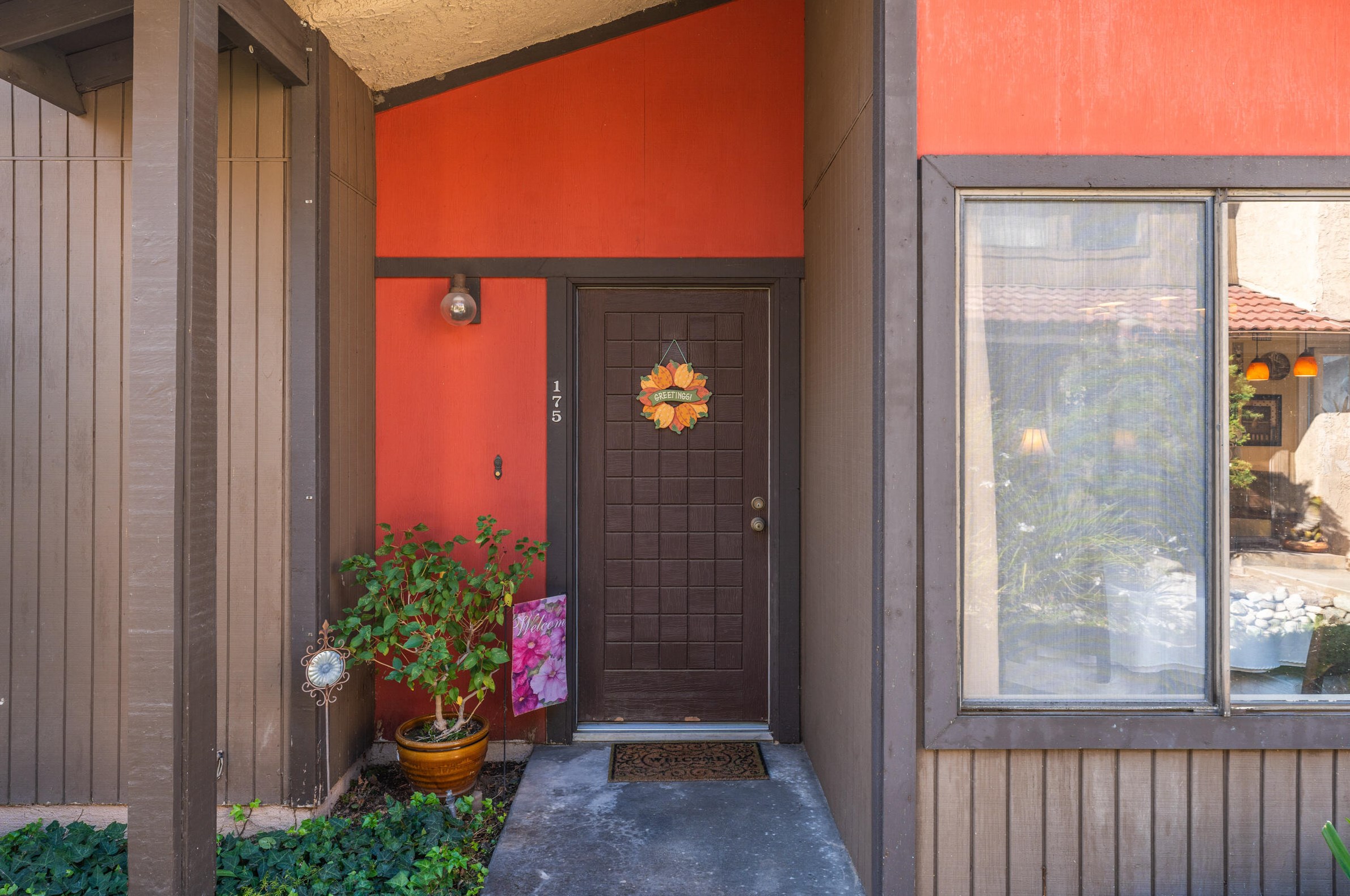 175 S Hollenbeck Ave, Covina, CA 91723