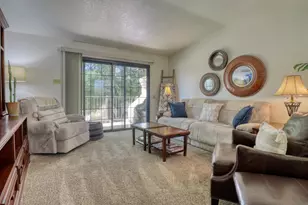 2001 E Camino Parocela, Palm Springs, CA 92264 - Photo 10