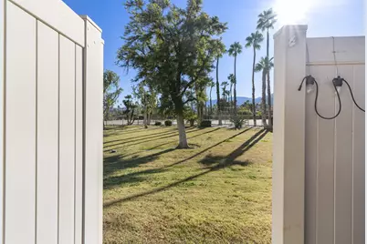 1433 Sunflower Circle N, Palm Springs, CA 92262 - Photo 12