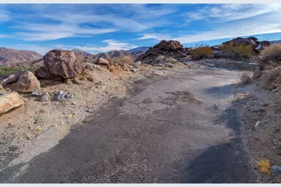 48700 Paisano Rd, Palm Desert, CA 92260 - Photo 18