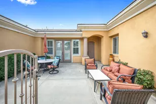 103 Batista Ct, Palm Desert, CA 92211 - Photo 8