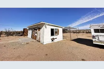 1331 Leeds Road, Joshua Tree, CA 92252 - Photo 16