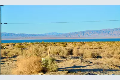 2892 Crystal Lake Avenue, Thermal, CA 92274 - Photo 2