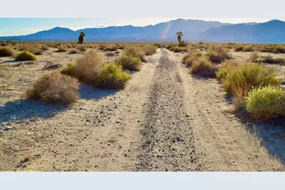 1372 Sandalwood Street, Thermal, CA 92274 - Photo 4