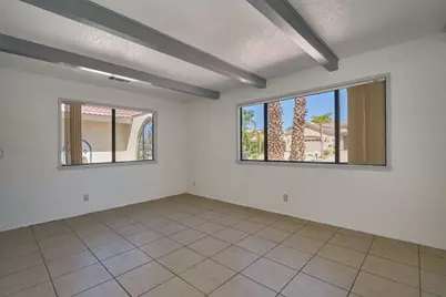 9641 Siwanoy Drive, Desert Hot Springs, CA 92240 - Photo 10