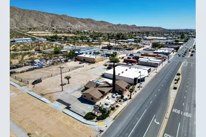55792 29 Palms Highway, Yucca Valley, CA 92284 - Photo 10