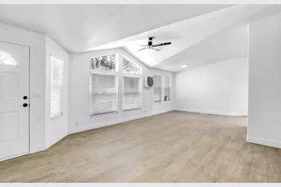 65977 Cahuilla Avenue, Desert Hot Springs, CA 92240 - Photo 4