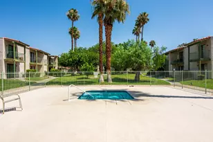 44 Lakeview Cir, Cathedral City, CA 92234 - Photo 32