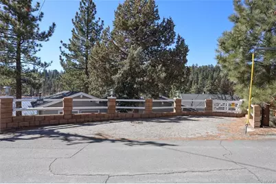 1010 Brookside Lane, Fawnskin, CA 92333 - Photo 2