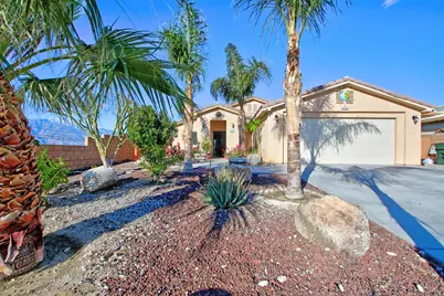 12925 Maui Way, Desert Hot Springs, CA 92240 - Photo 8