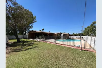 1090 W Aurora Drive, El Centro, CA 92243 - Photo 1