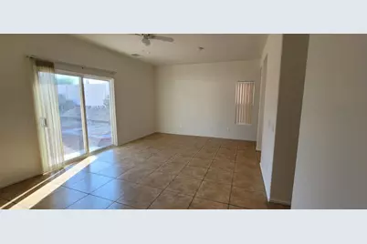 64057 Olympic Mountain Avenue, Desert Hot Springs, CA 92240 - Photo 14