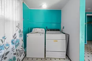 39148 Rim of the World Dr, Fawnskin, CA 92333 - Photo 24