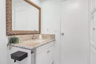 33 Diamond E Dr, Palm Desert, CA 92260 - Photo 32