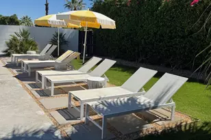 633 S Canon Dr, Palm Springs, CA 92264 - Photo 1