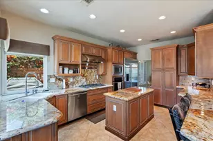 401 Cypress Point Dr, Palm Desert, CA 92211 - Photo 18