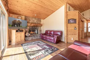 385 Sunrise Way, Big Bear Lake, CA 92315 - Photo 8