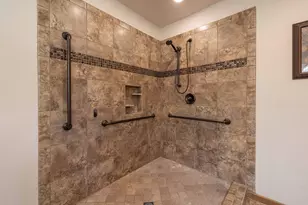 385 Sunrise Way, Big Bear Lake, CA 92315 - Photo 36