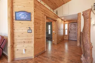 385 Sunrise Way, Big Bear Lake, CA 92315 - Photo 10