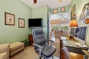 11 Hillcrest Dr, Palm Desert, CA 92260 - Photo 16