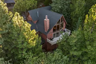 27621 Cedarwood Dr, Lake Arrowhead, CA 92352 - Photo 2