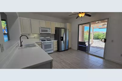 78721 Hampshire Avenue, Palm Desert, CA 92211 - Photo 2