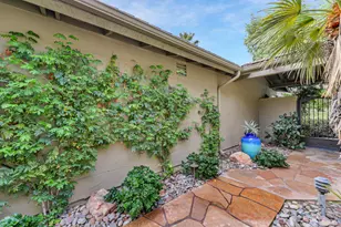84 Lookout Dr, Palm Desert, CA 92211 - Photo 2