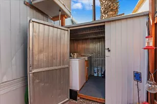 93 Jupiter St, Palm Springs, CA 92264 - Photo 16