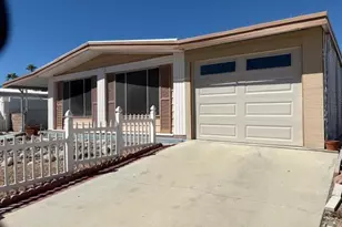 39018 Desert Greens Dr E, Palm Desert, CA 92260 - Photo 4