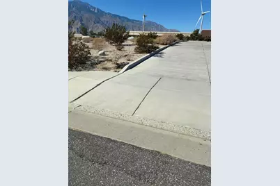 19207 Newhall Street, Desert Hot Springs, CA 92240 - Photo 6