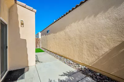 47635 Soft Moonlight, La Quinta, CA 92253 - Photo 18