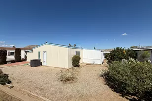7501 Palm Ave, Yucca Valley, CA 92284 - Photo 20