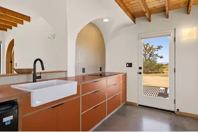 1135 Warren Vista Avenue, Yucca Valley, CA 92284 - Photo 6