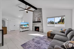 1110 E Vista Chino Rd, Palm Springs, CA 92262 - Photo 2